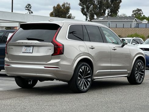 New 2026 Volvo XC90 T8 Plus w/ Protection Package Premier AWD/4WD image 4