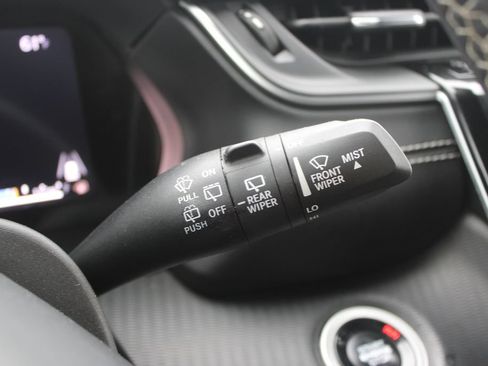 Used 2024 Jeep Grand Cherokee Altitude AWD/4WD image 38