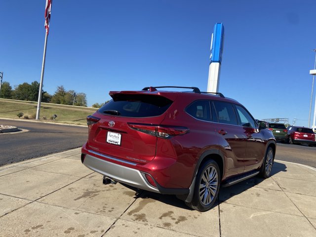 Used 2021 Toyota Highlander Platinum AWD/4WD image 11