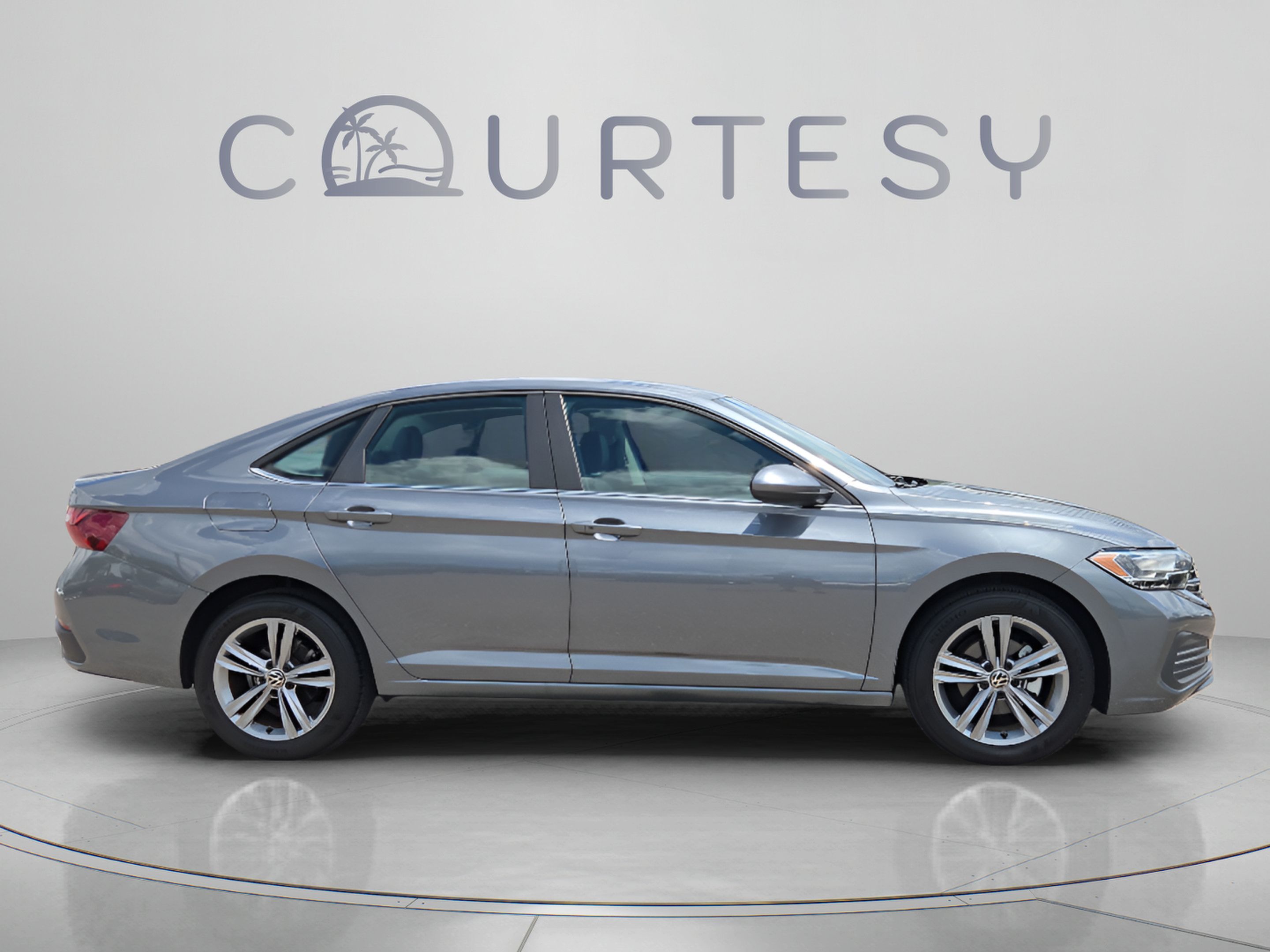 Used 2024 Volkswagen Jetta SE FWD image 6