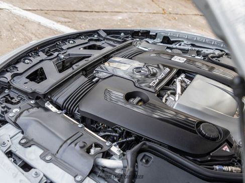 Used 2025 Mercedes-Benz AMG GT 63 image 17