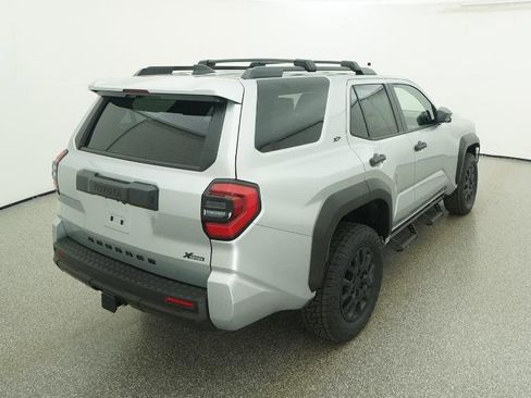 New 2026 Toyota 4Runner SR5 AWD/4WD image 10