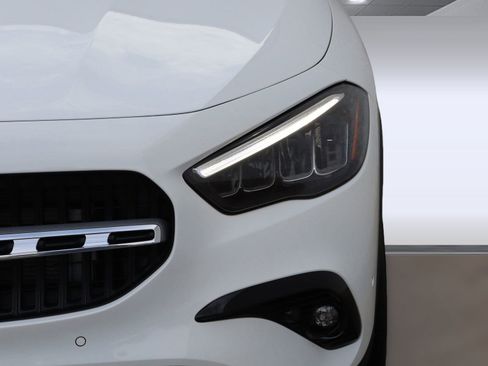 New 2025 Mercedes-Benz GLA 250 image 9