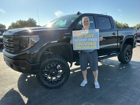 Used 2024 GMC Sierra 1500 Elevation w/ LPO, Elevation Black Package image 1