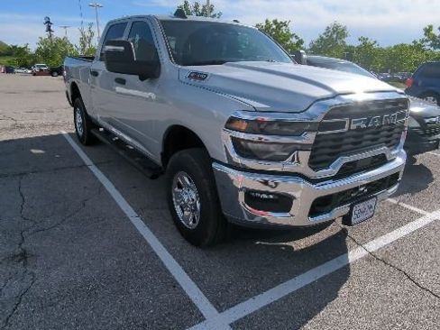 Used 2026 RAM 2500 Tradesman AWD/4WD image 7
