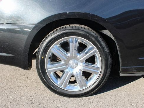 Used 2010 Chrysler Sebring Limited image 31