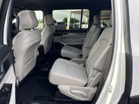 New 2026 Jeep Grand Wagoneer 2WD image 13