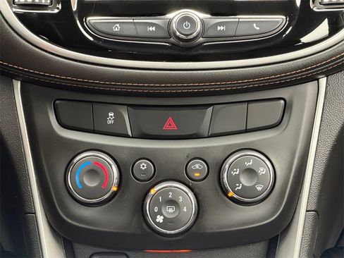 Used 2017 Chevrolet Trax LS image 24