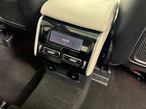Certified 2025 Lincoln Aviator Reserve w/ Illumination Package AWD/4WD image 24