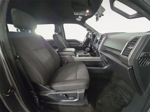 Used 2017 Ford F150 XLT w/ Equipment Group 302A Luxury image 15