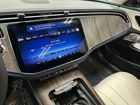 New 2026 Mercedes-Benz E 350 4MATIC Sedan image 32