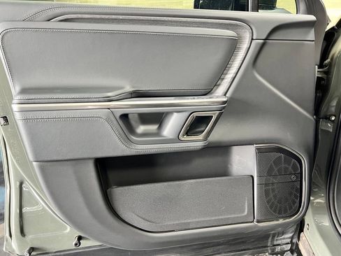 Used 2024 Rivian R1S Launch Edition AWD/4WD image 21