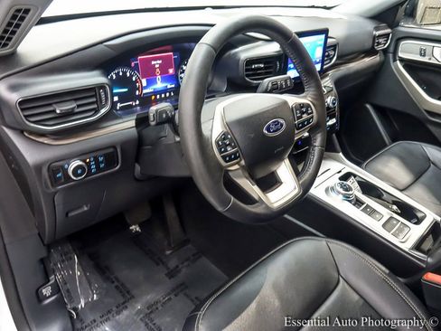 Used 2023 Ford Explorer Limited w/ Equipment Group 301A image 10