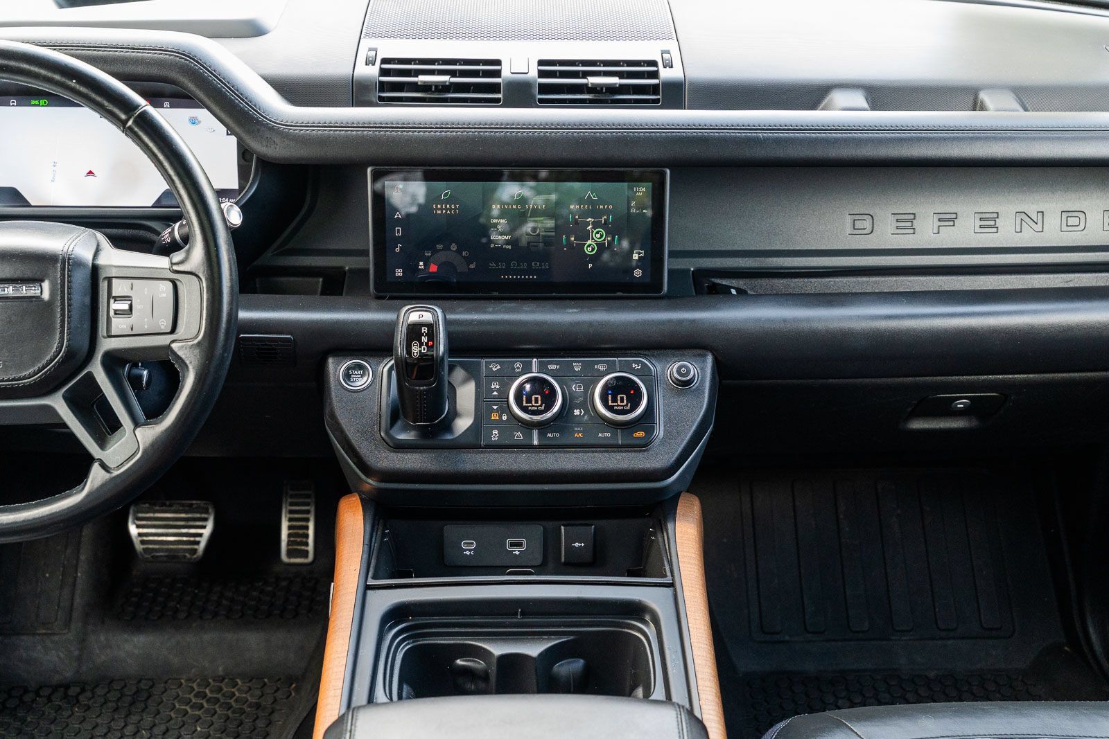 Used 2021 Land Rover Defender 110 X AWD/4WD image 36