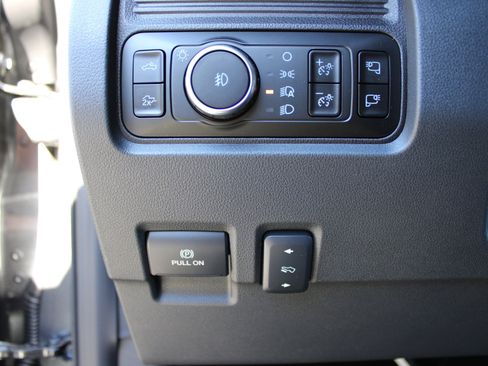 New 2026 Ford F350 Lariat w/ Black Appearance Package image 18