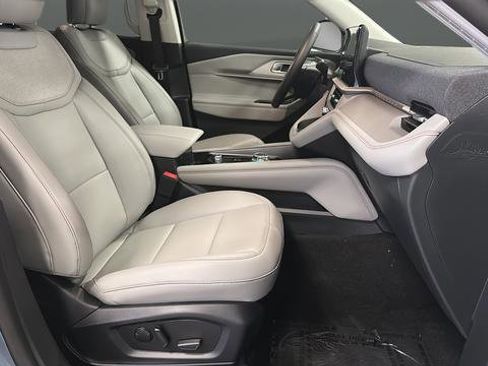 New 2026 Ford Explorer Active image 24