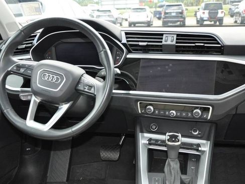 Used 2021 Audi Q3 2.0T Premium image 19