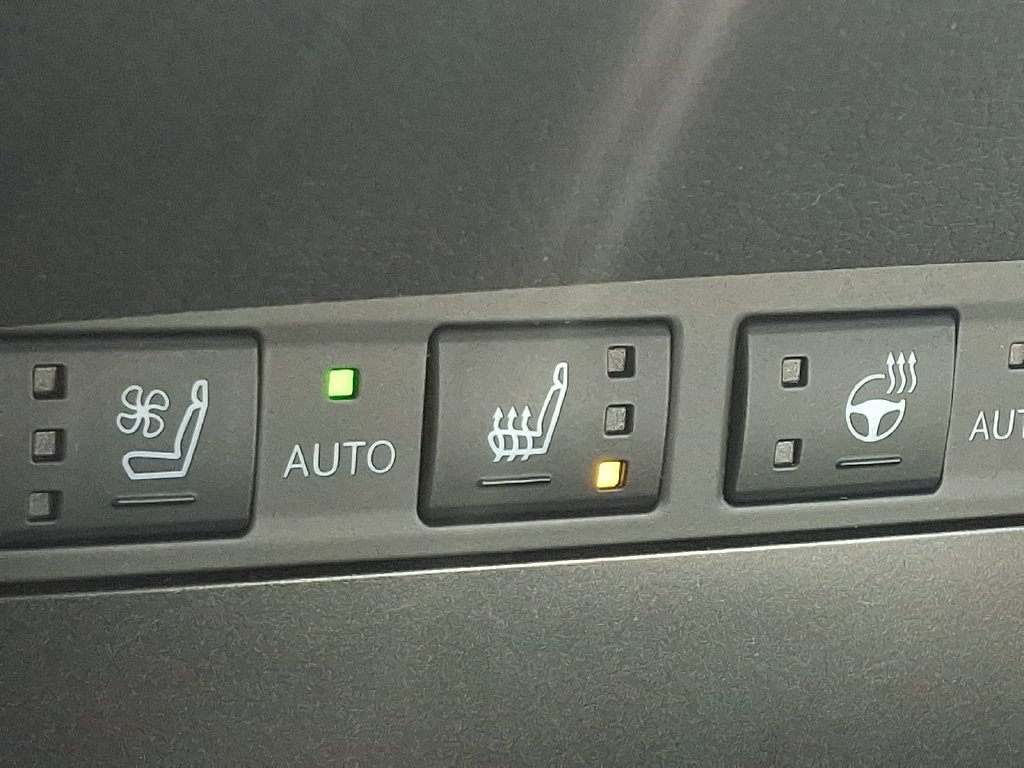Used 2023 Lexus ES 250 w/ Premium Package AWD/4WD image 26