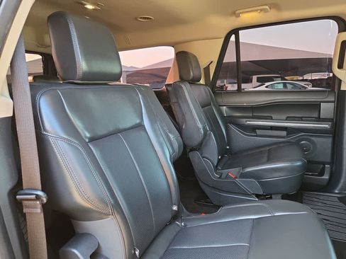 Used 2022 Ford Expedition Max XLT RWD image 17