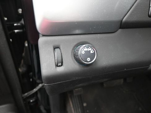 Used 2020 Chevrolet Tahoe LS w/ Enhanced Driver Alert Package image 13