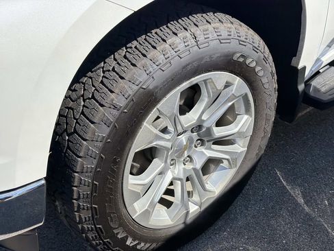 Used 2024 Chevrolet Silverado 1500 LTZ w/ LTZ Premium Package AWD/4WD image 8