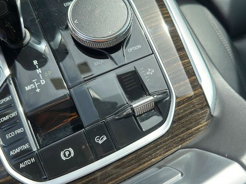 Used 2020 BMW X5 xDrive40i w/ M Sport Package image 23