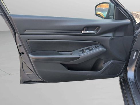 Used 2022 Nissan Altima 2.5 S image 29