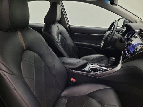 Used 2018 Toyota Camry XLE w/ Audio Package image 19