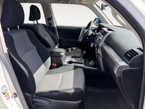 Used 2019 Toyota 4Runner SR5 AWD/4WD image 11