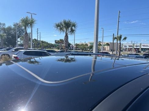 Used 2022 Nissan Pathfinder Platinum w/ Cargo Package image 14