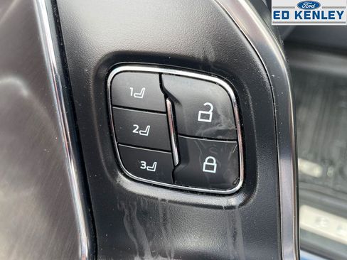 Used 2024 Ford F150 Platinum image 29