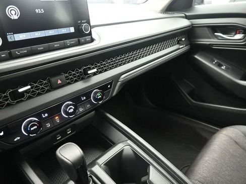 Used 2024 Honda Accord EX image 29