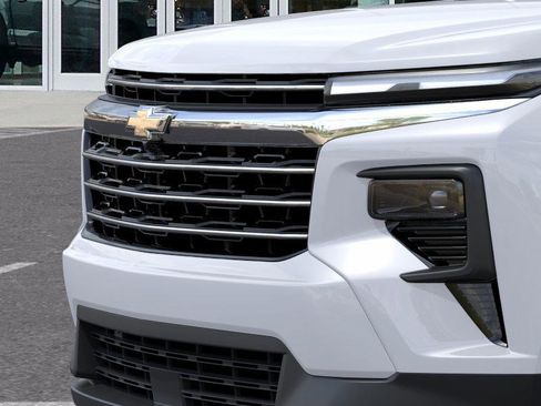 New 2026 Chevrolet Traverse LT w/ Driver Confidence Package FWD image 15