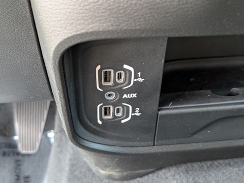 Used 2024 RAM 2500 Tradesman w/ Chrome Appearance Group AWD/4WD image 23