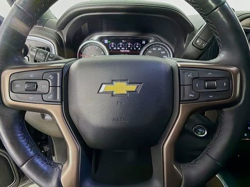 Used 2022 Chevrolet Silverado 2500 High Country w/ Z71 Off-Road Package AWD/4WD image 13