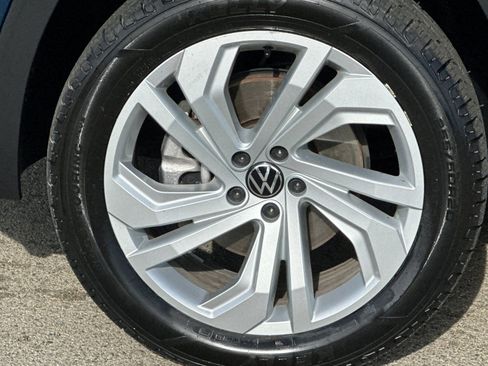 Used 2022 Volkswagen Atlas SE image 30