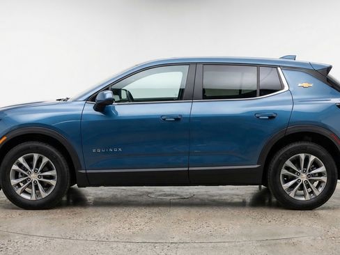 Used 2025 Chevrolet Equinox LT image 5