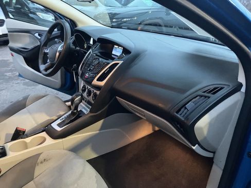Used 2014 Ford Focus SE FWD image 23
