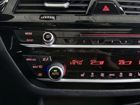 Used 2017 BMW 540i xDrive image 35