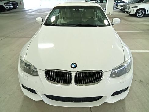Used 2012 BMW 328i Convertible RWD image 2