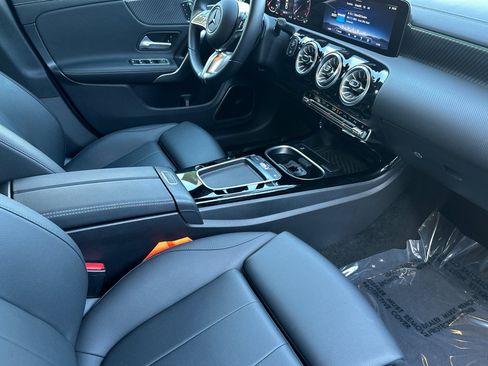 Certified 2025 Mercedes-Benz CLA 250 image 17