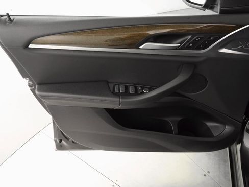 Used 2023 BMW X3 xDrive30i image 9