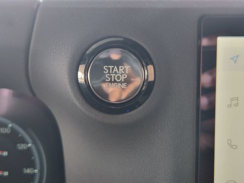 Used 2025 Lexus GX 550 AWD/4WD image 19