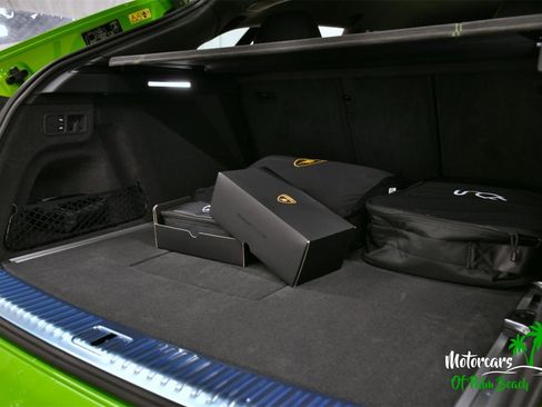 Used 2025 Lamborghini Urus SE image 62