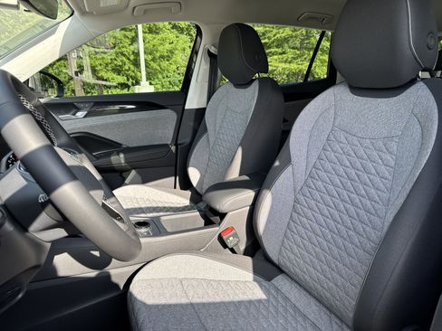 Certified 2026 Volkswagen Tiguan S FWD image 38