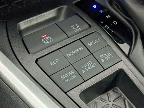 Certified 2025 Toyota RAV4 XLE w/ Convenience Package AWD/4WD image 26