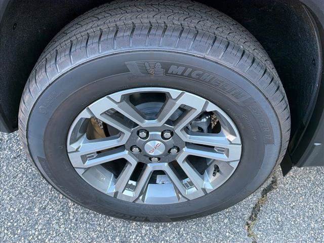 New 2027 GMC Terrain Elevation w/ LPO, Floor Liner Package FWD image 15