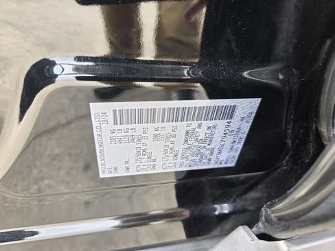 Used 2025 Nissan Rogue SV FWD image 27