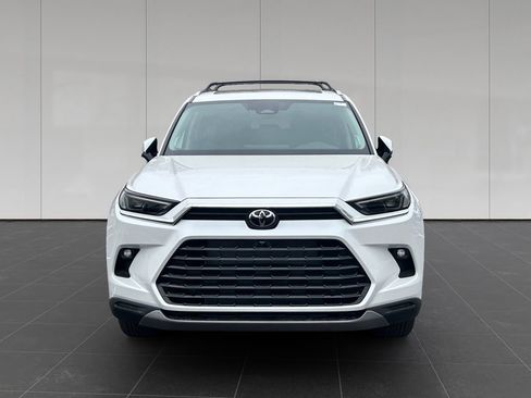 New 2026 Toyota Grand Highlander AWD image 8