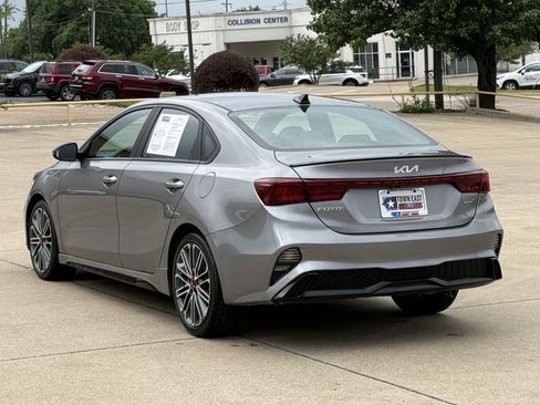 Used 2024 Kia Forte GT-Line w/ GT-Line Premium Package FWD image 5